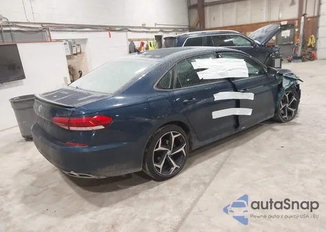 2020 Volkswagen Passat 2.0T R-Line z USA, uszkodzony, nr VIN 1VWMA7A38LC022392